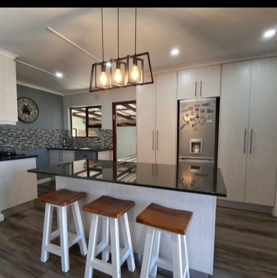 3 Bedroom Property for Sale in Amalinda North Eastern Cape